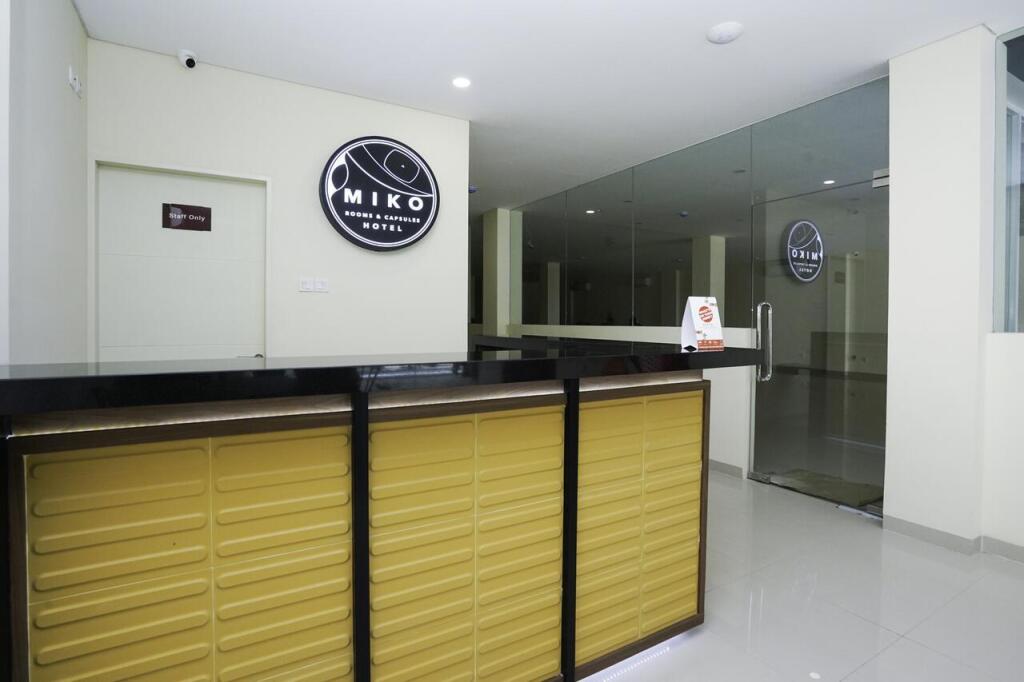 Сурабая: Miko Capsule Hotel