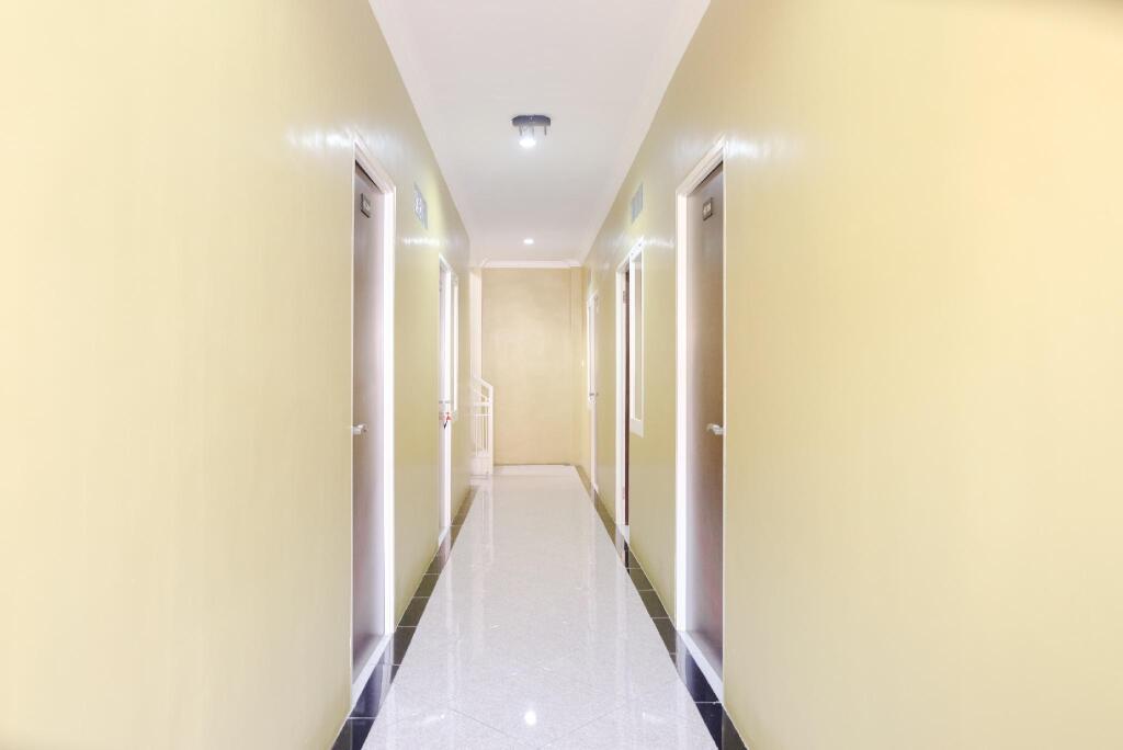 Денпасар: OYO 809 Noura Guest House Syariah
