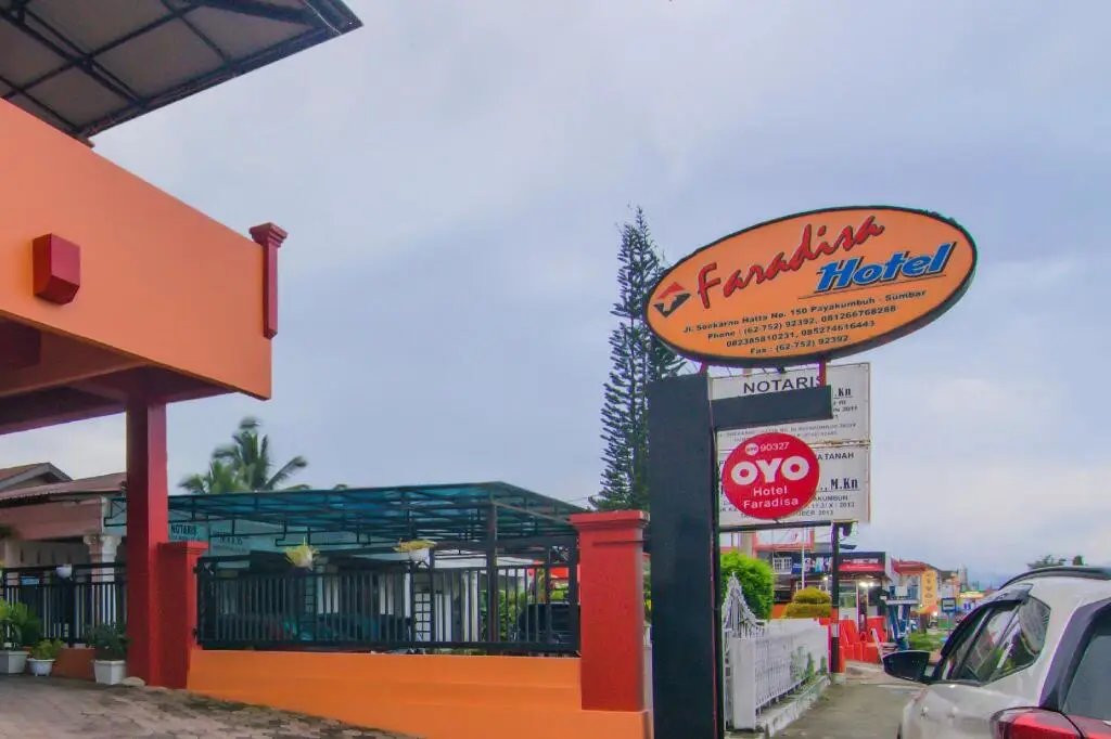 Пеканбару: OYO 90327 Hotel Faradisa