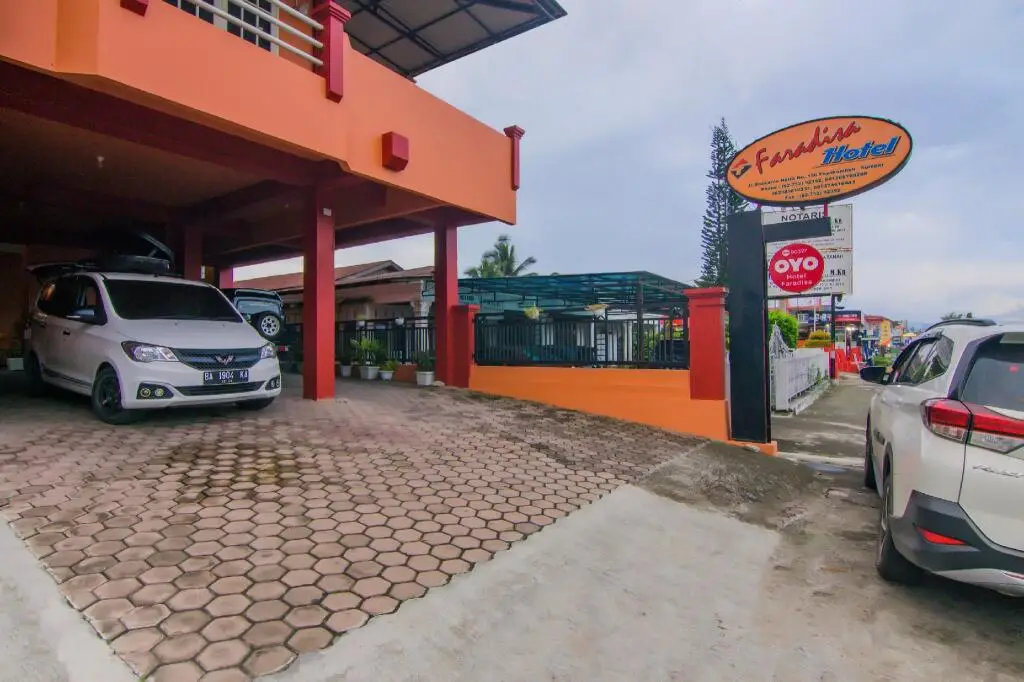 Пеканбару: OYO 90327 Hotel Faradisa