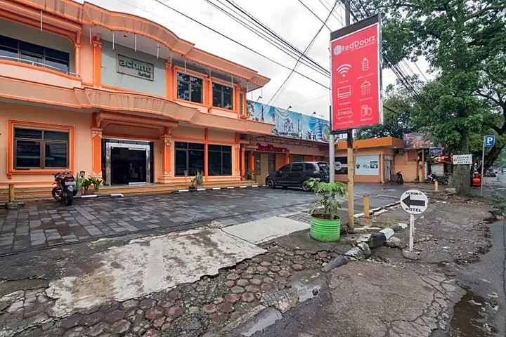 Бандунг: RedDoorz near Tegalega Bandung