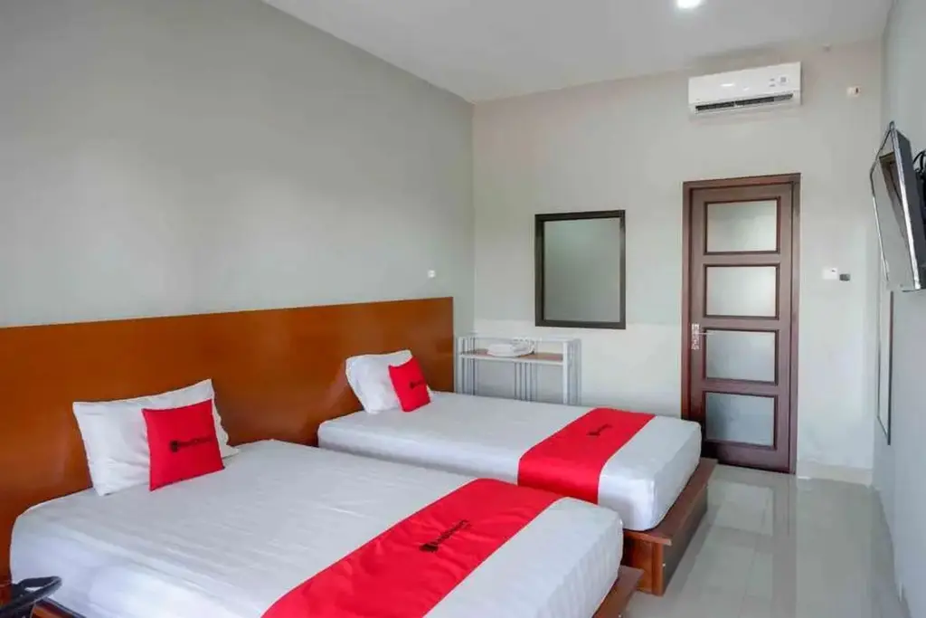 Блора: RedDoorz near Stadion Kridosono Blora