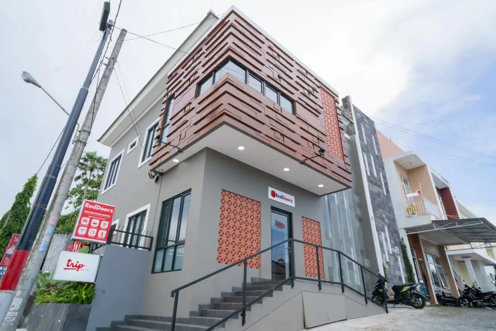 RedDoorz near Sindu Kusuma Edupark 3 — фото 1