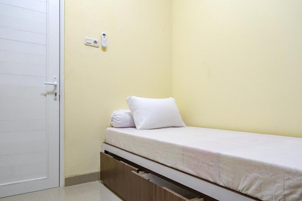 Джакарта: KoolKost Syariah near Sunter Mall