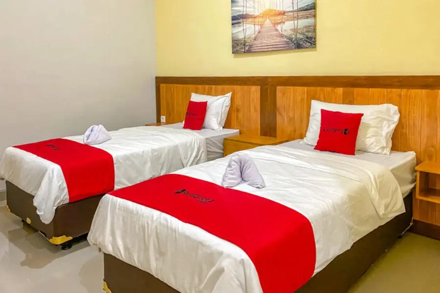 Сампанг: RedDoorz Syariah near Taman Bunga Adipura Sampang