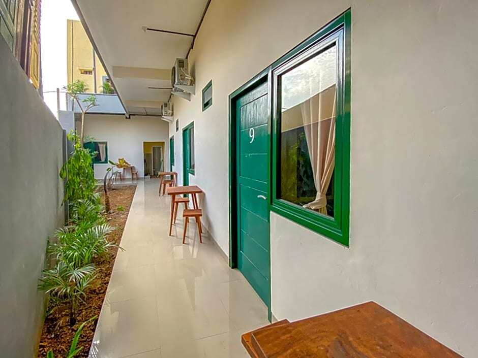Сампанг: RedDoorz Syariah near Taman Bunga Adipura Sampang