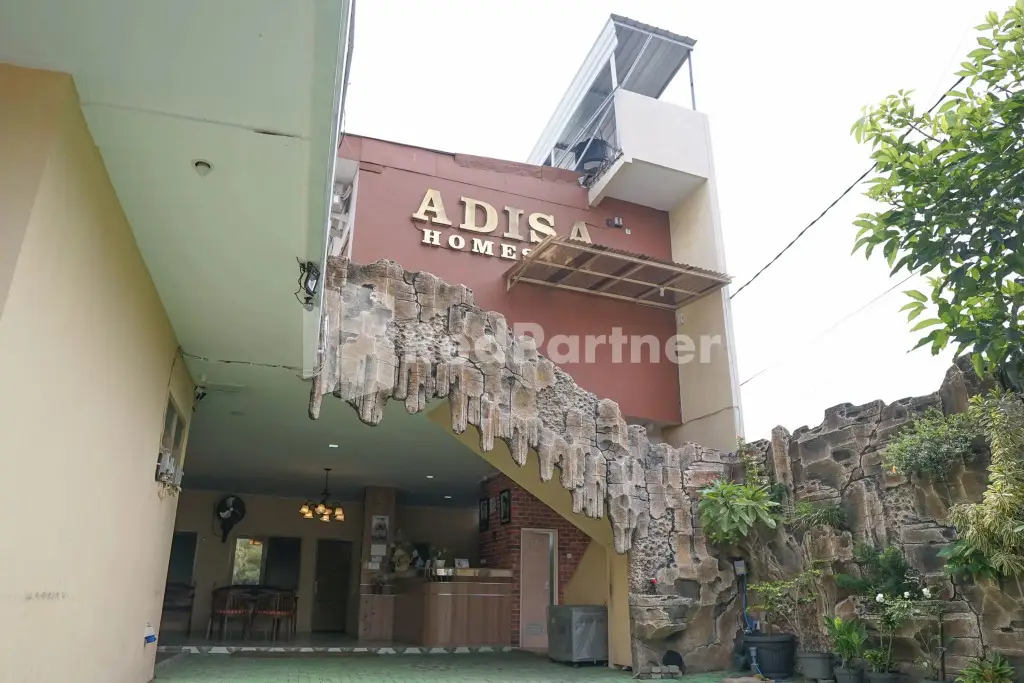 Маланг: Adisa Homestay RedPartner