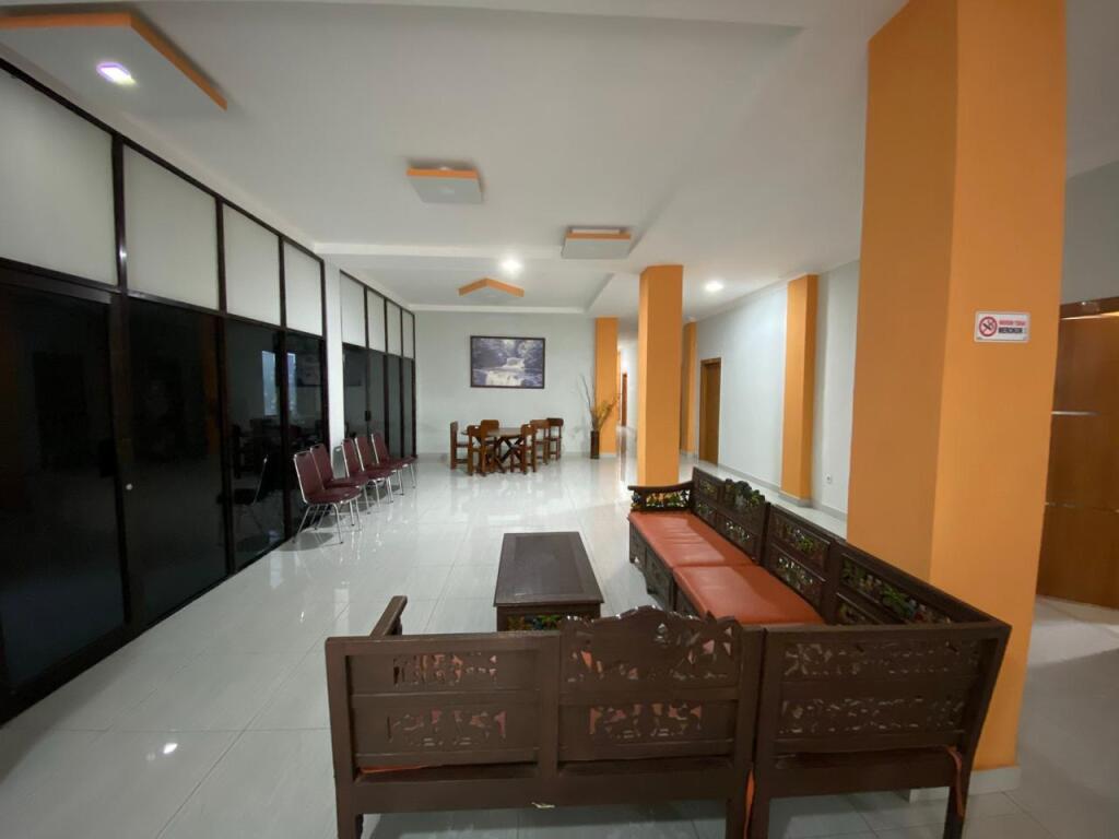 Макассар: Hotel Magellona Makassar