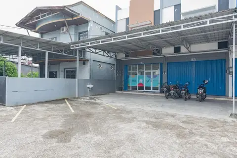 RedDoorz near Mall Ramayana Rapak Balikpapan — фото 1