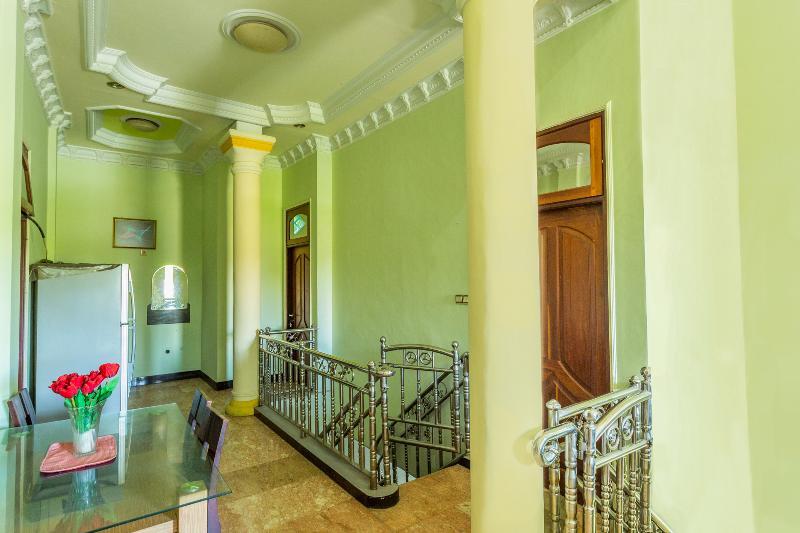 Матарам: Senaz Guesthouse