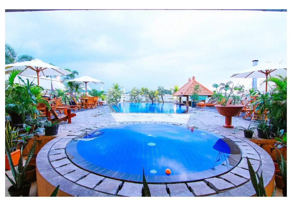 Семаранг: Grand Arkenso Parkview Simpang Lima