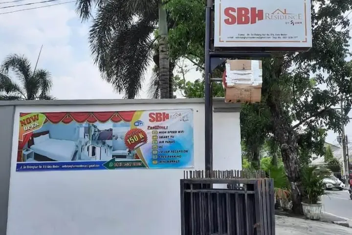 Медан: SBH residence