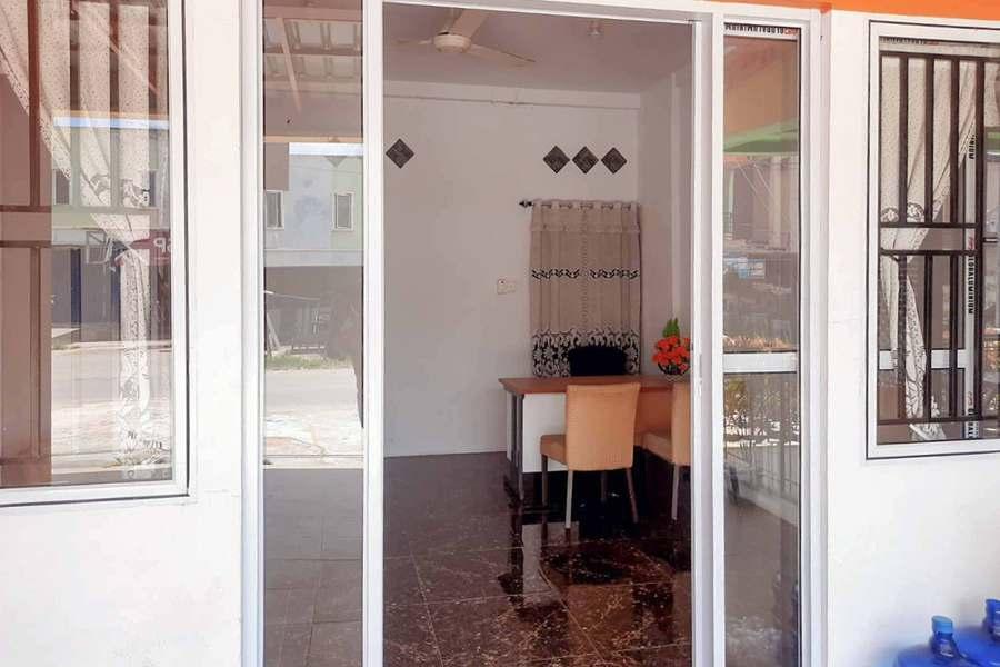 Батам: Botania Guest House Batam