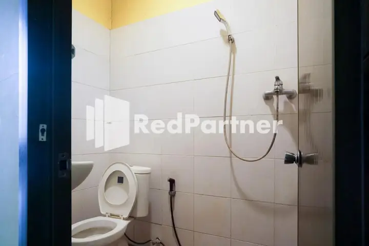 Сурабая: Sparkling Hotel RedPartner