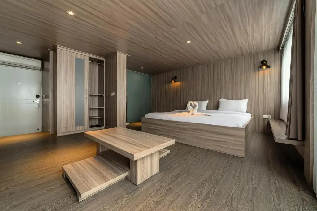 Бату: Kontena Hotel