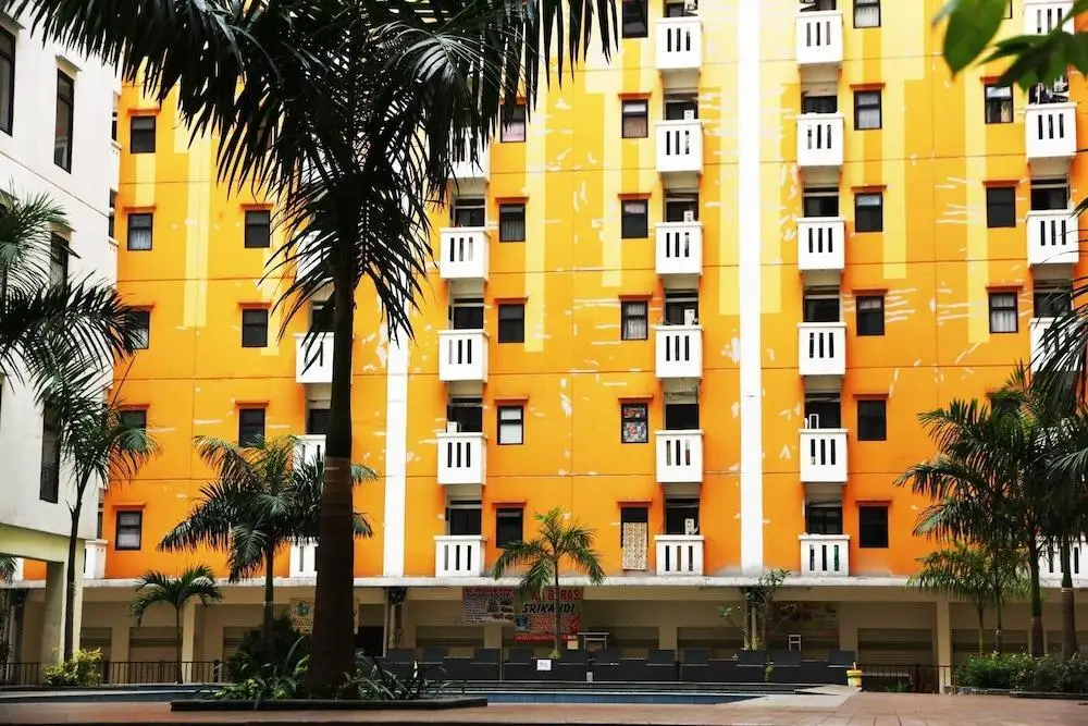 Бекаси: Kemang View Apartment