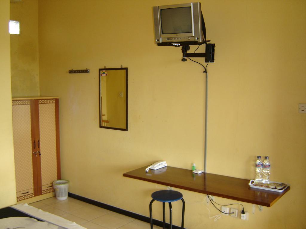 Боджонегоро: Nirwana Hotel