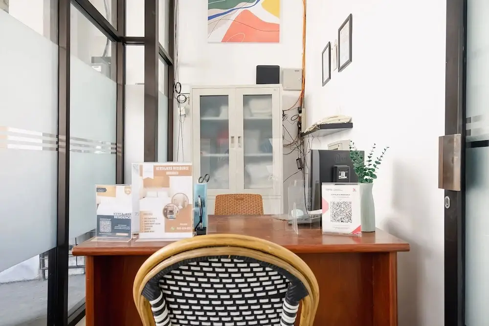 Сурабая: Mono Coliving Kertajaya, Surabaya