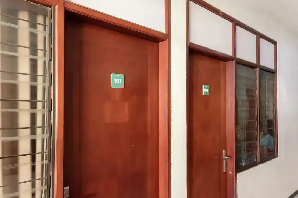 Сурабая: Mono Coliving Kertajaya, Surabaya