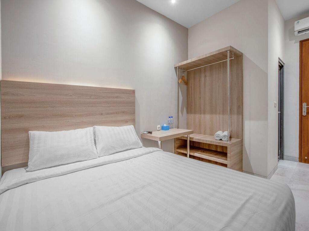 Сурабая: Mono Coliving Ngagel, Surabaya