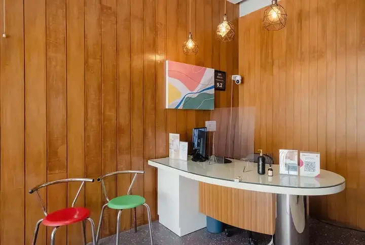 Сурабая: Mono Coliving Ngagel, Surabaya