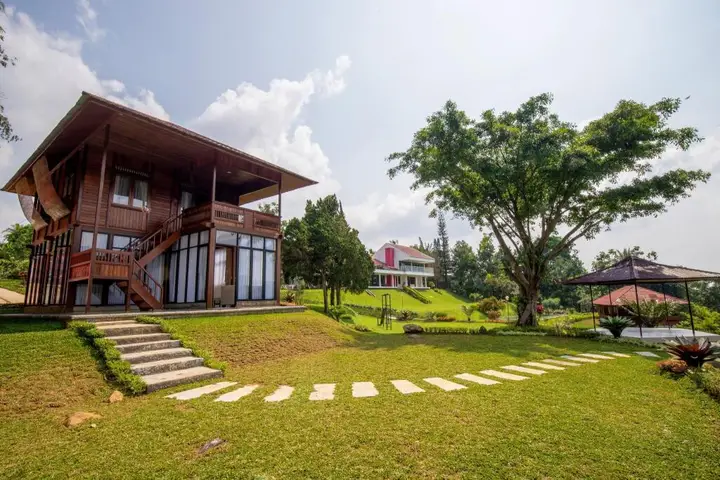 Сизаруа: Villa Rahayu