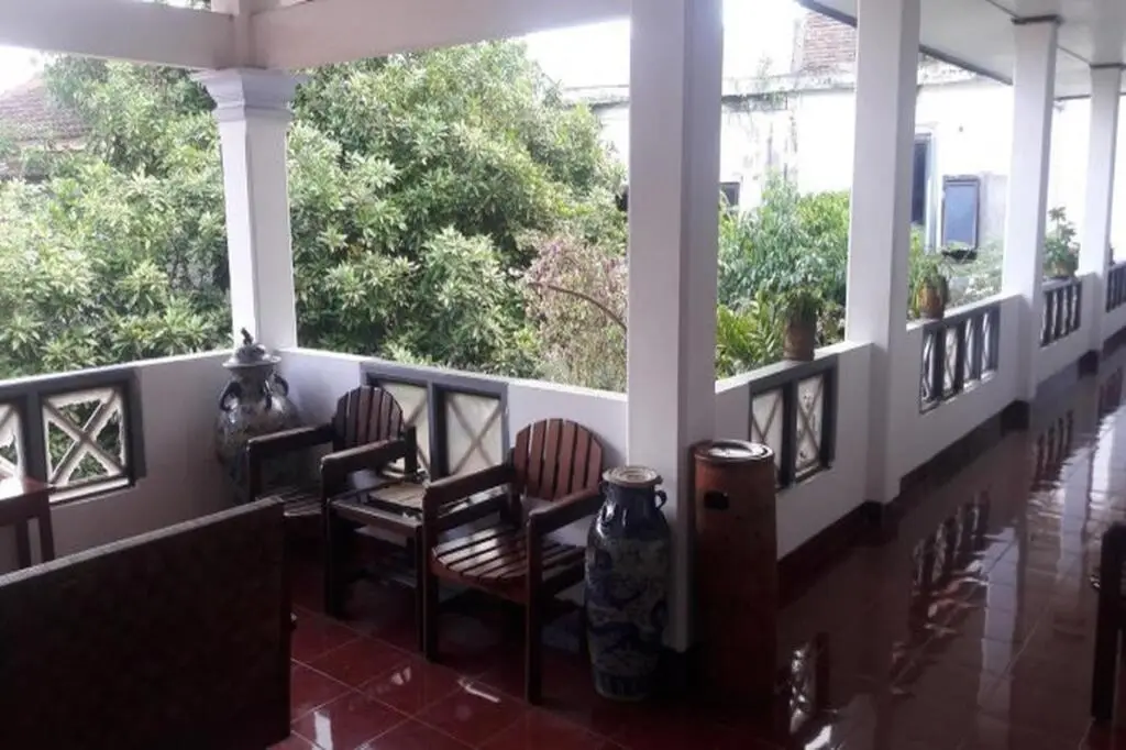 Матарам: Hotel Airlangga