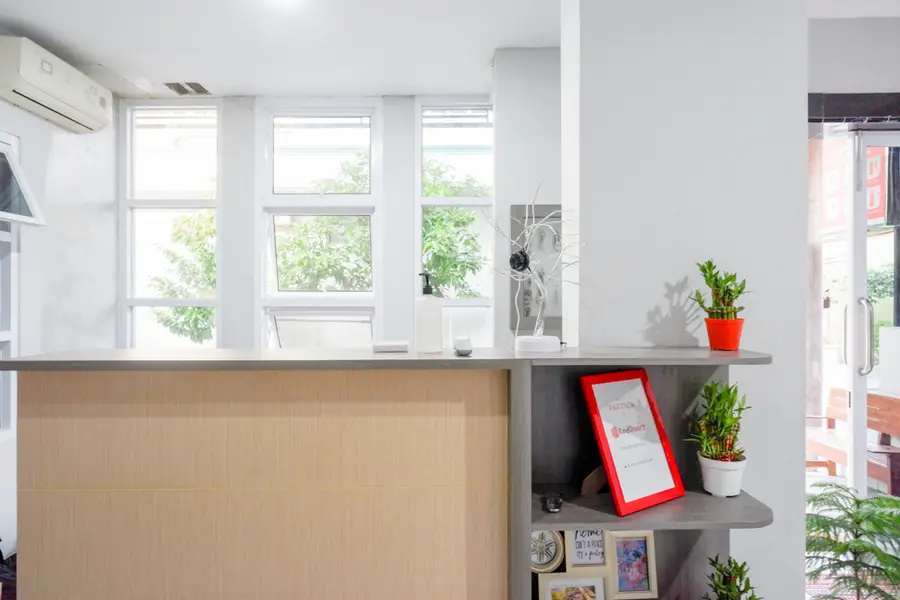 Суракарта: RedDoorz near Jalan Adi Sucipto Solo
