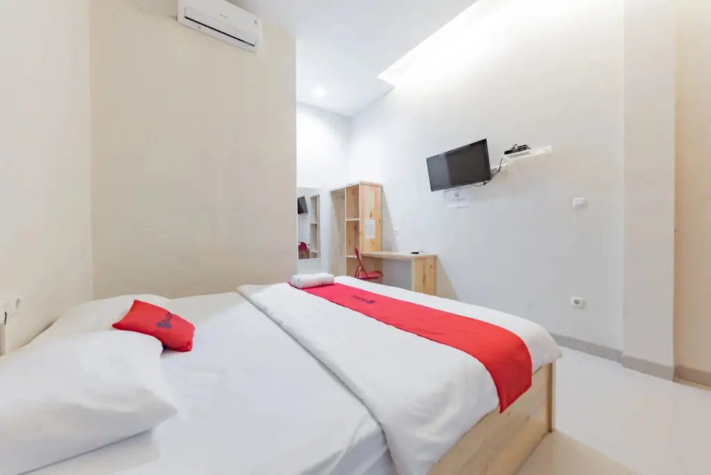 Субанг: RedDoorz Syariah near DPRD Kabupaten Subang