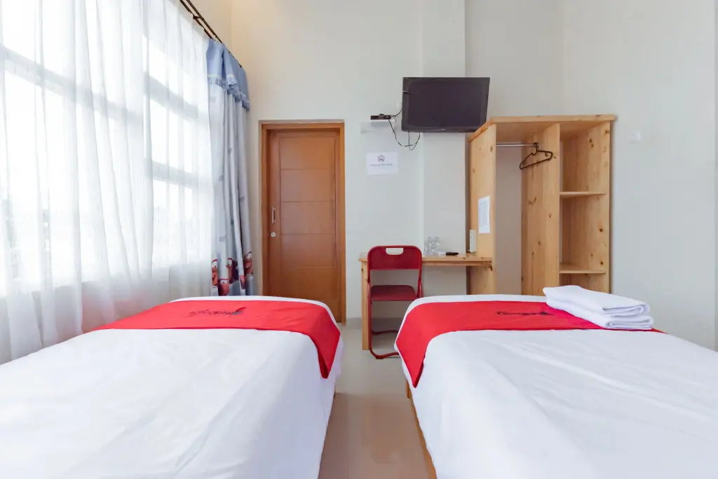 Субанг: RedDoorz Syariah near DPRD Kabupaten Subang