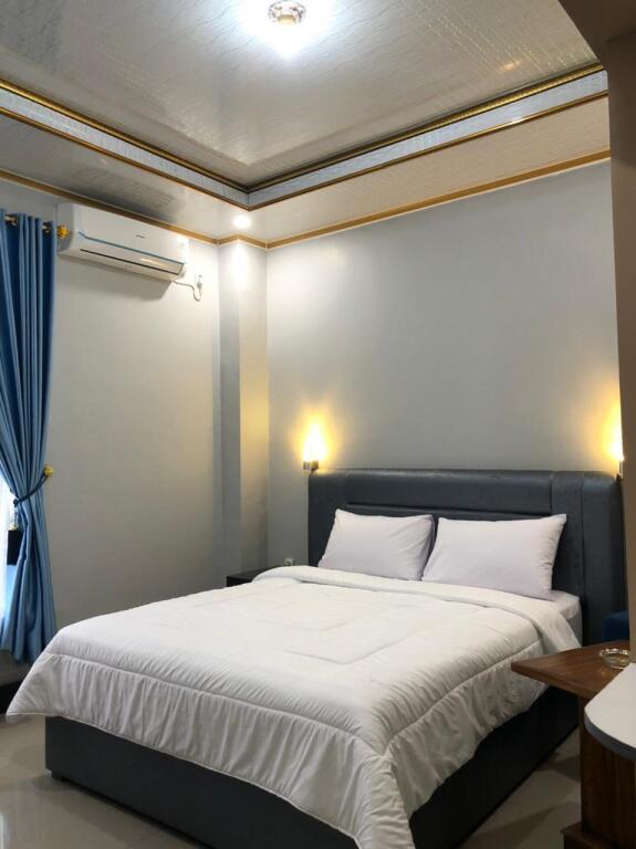 Серанг: Dewiza Hotel