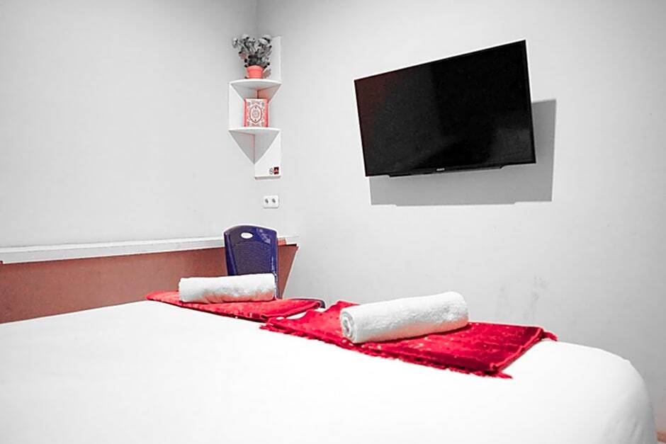 Сурабая: Audah Syariah Residence RedPartner
