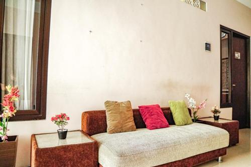 Сурабая: Audah Syariah Residence RedPartner
