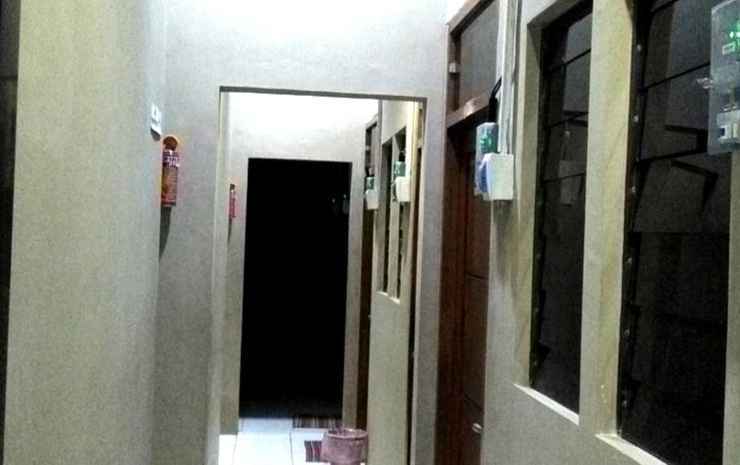 Сурабая: Sky Inn Ketintang 1
