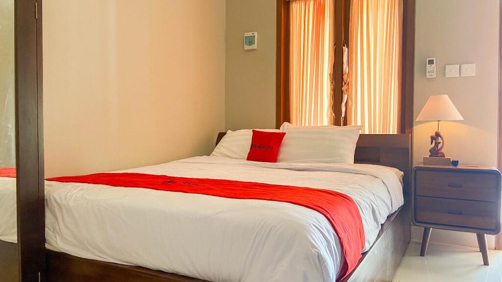 Денпасар: RedDoorz near Mertasari Beach 2