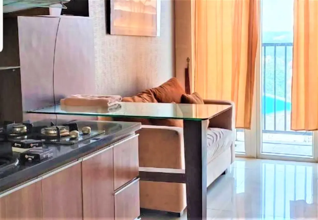 Куруг: Apartemen Paragon Village by KITA