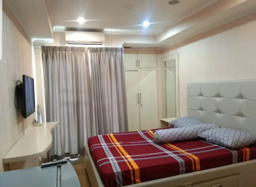 Куруг: Apartemen Paragon Village by KITA