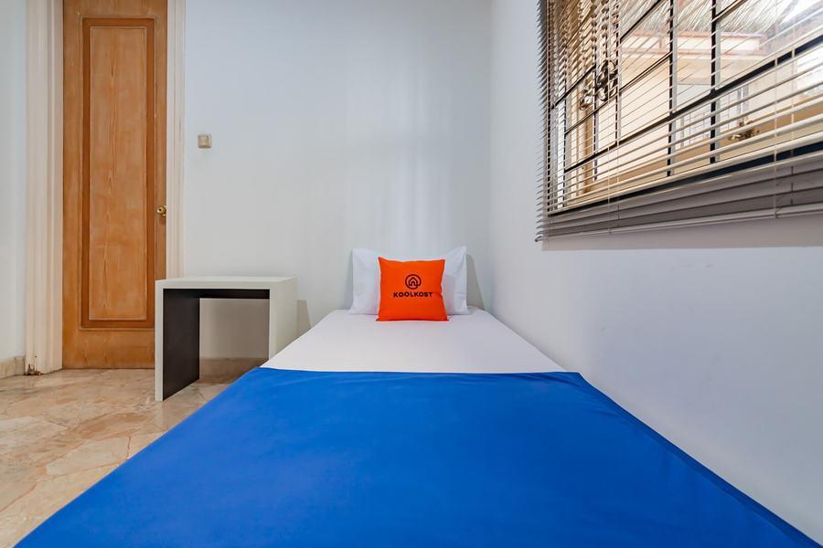 Бандунг: KoolKost near Simpang Dago 2 (Minimum Stay 6 Nights)