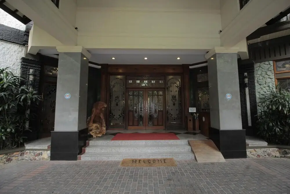 Sapta Nawa Hotel — фото 1