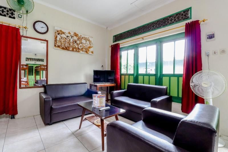 Бантул: Bahagia Sederhana Homestay by ZUZU