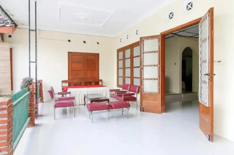 Джокьякарта: Sahil Inn Syariah Prawirotaman Redpartner