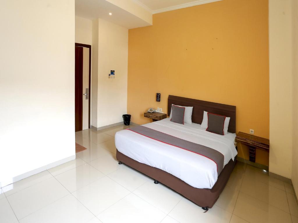 Джакарта: Sans Hotel Fiducia Kaji