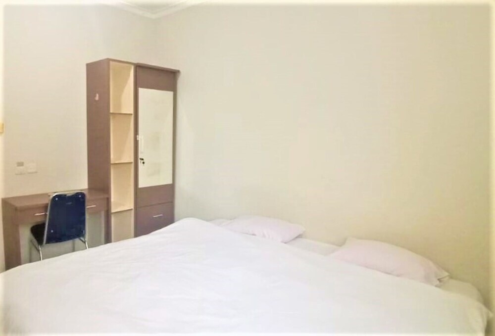 Legok: Mroom Residence Gading Serpong