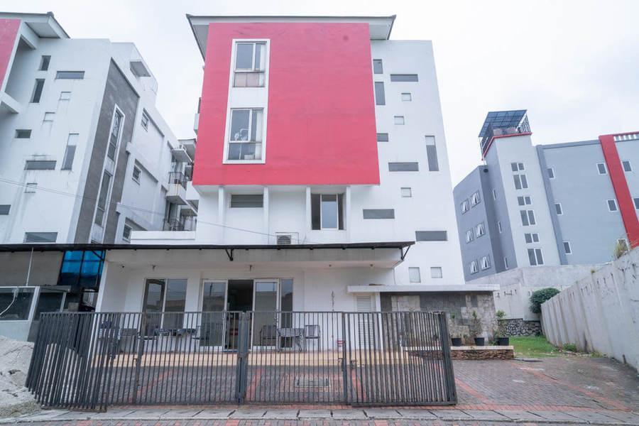 Legok: Mroom Residence Gading Serpong