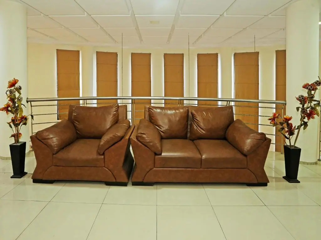 Южный Тангеранг: Sans Hotel Fiducia Serpong