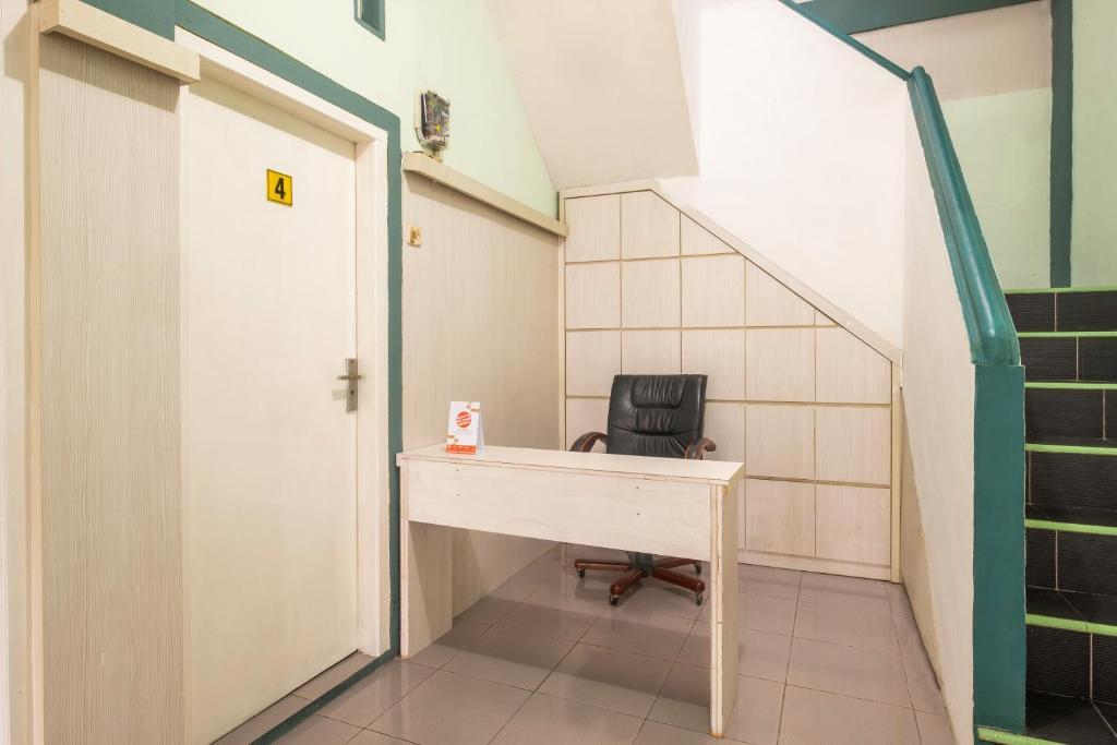 Караванг: OYO 2676 Cathaleya Homestay Syariah