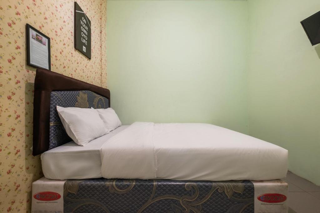 Караванг: OYO 2676 Cathaleya Homestay Syariah