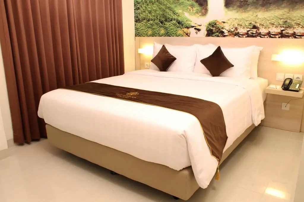 Маланг: The Himana Hotel