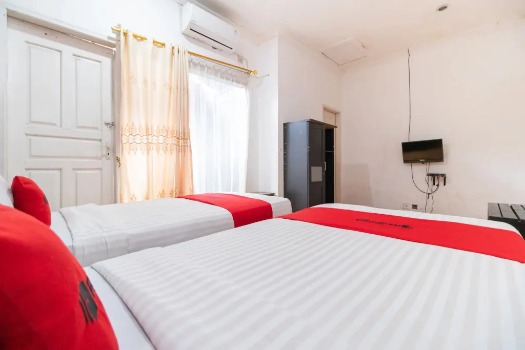 Паданг: RedDoorz Syariah near Plaza Andalas Padang 2