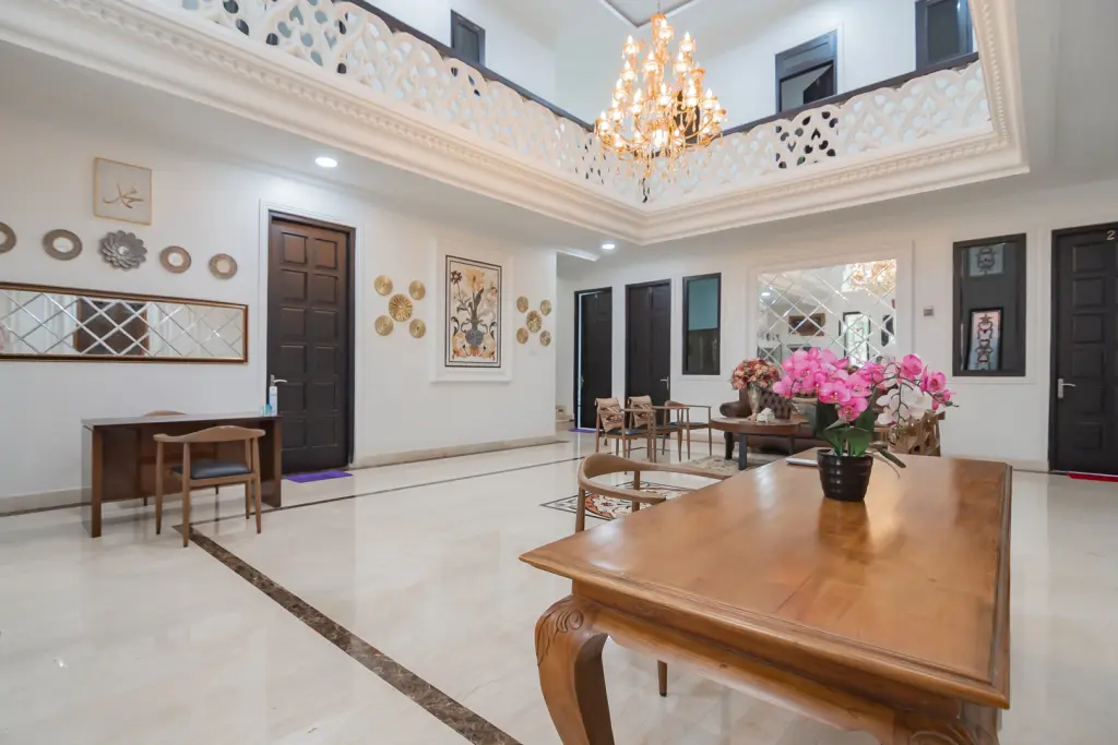 Чиребон: Family Homestay Syariah Cirebon RedPartner